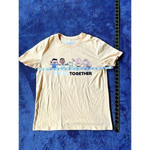 PEANUTS CHARLIE BROWN AND HIS CREW "BETTER TOGETHER" YELLOW MED T-SHIRT